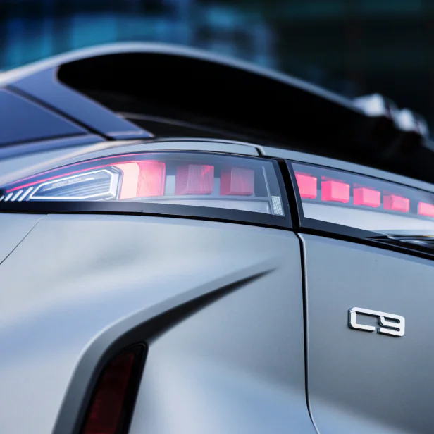 OMODA C9 exterior